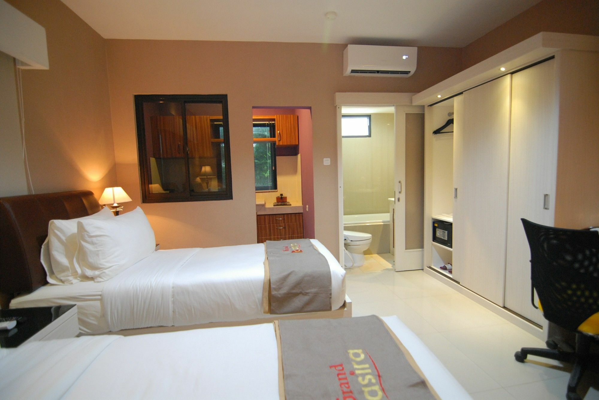 Hotel Grand Kasira Yakarta Exterior foto
